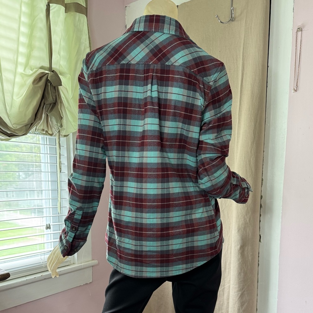 LL Bean Plaid  Button Up Womens Shirt - Picture 3 of 11